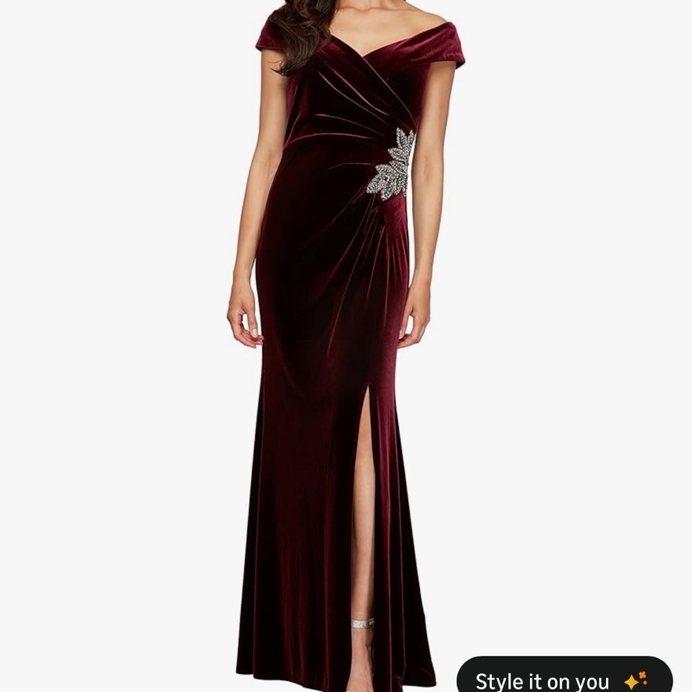 Alex Evenings Womens Long Velvet Off The Shoulder Fit & Flare Dress Formal Gown